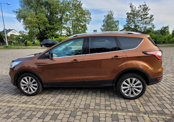 Ford Kuga cena 73900 przebieg: 62000, rok produkcji 2017 z Puławy małe 781